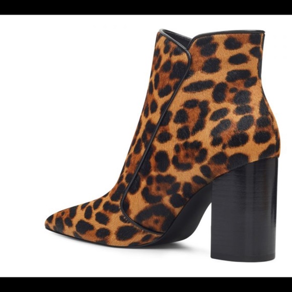 russity zippered booties